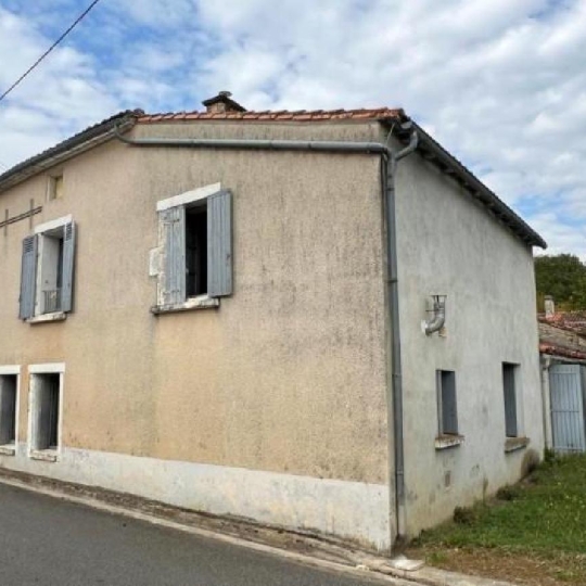  AGENCE TIC RUFFEC : House | MANSLE (16230) | 157 m2 | 60 000 € 