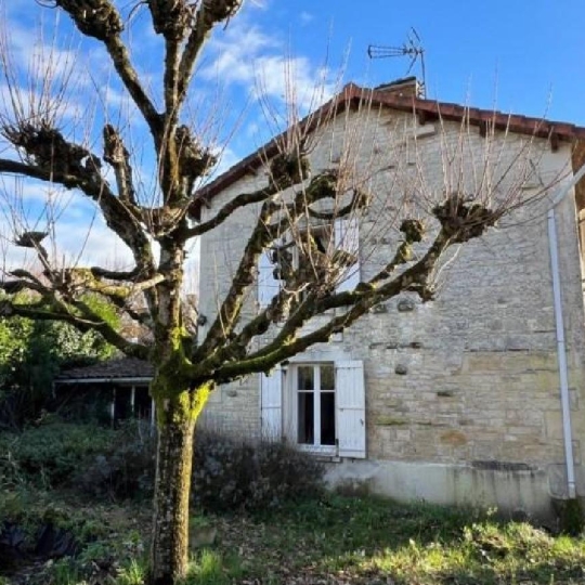  AGENCE TIC RUFFEC : Maison / Villa | RUFFEC (16700) | 208 m2 | 85 000 € 