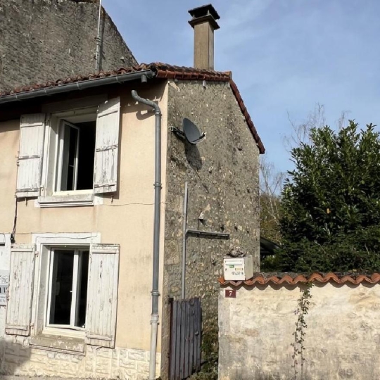  AGENCE TIC RUFFEC : Maison / Villa | NANTEUIL-EN-VALLEE (16700) | 26 m2 | 39 000 € 