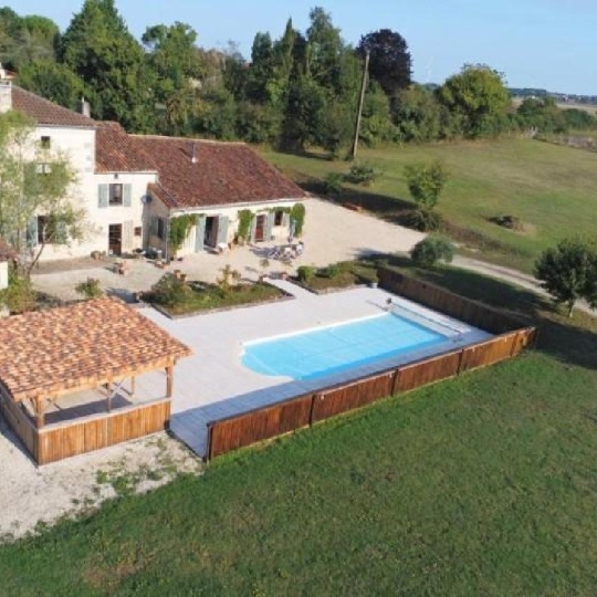  AGENCE TIC RUFFEC : Maison / Villa | RUFFEC (16700) | 297 m2 | 494 000 € 