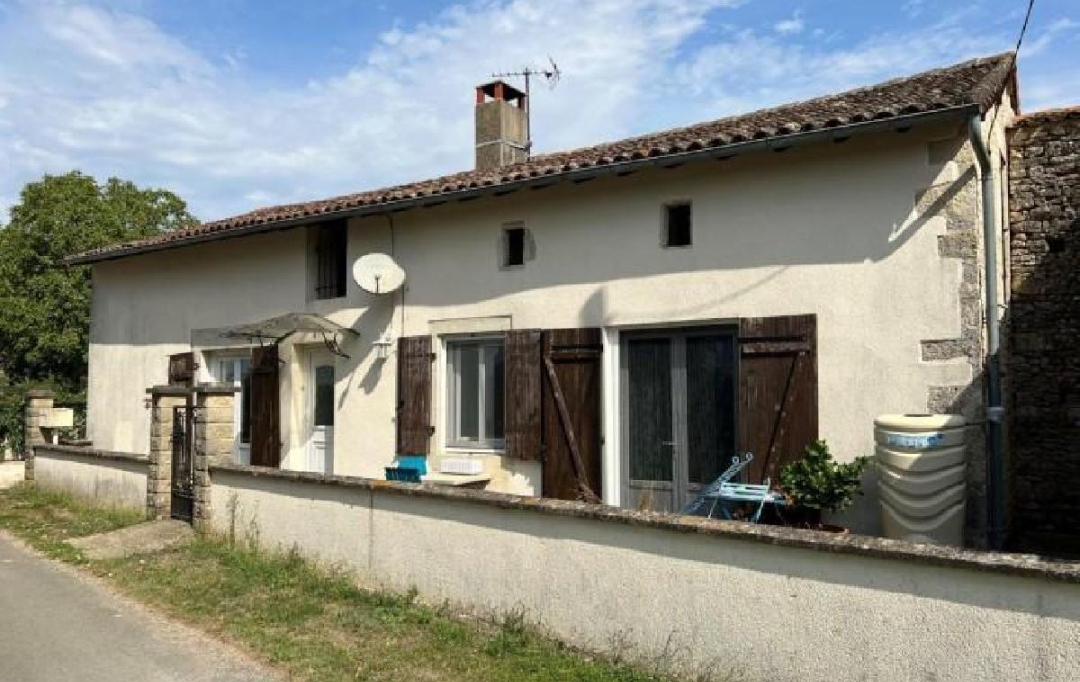 AGENCE TIC RUFFEC : House | RUFFEC (16700) | 155 m2 | 149 950 € 