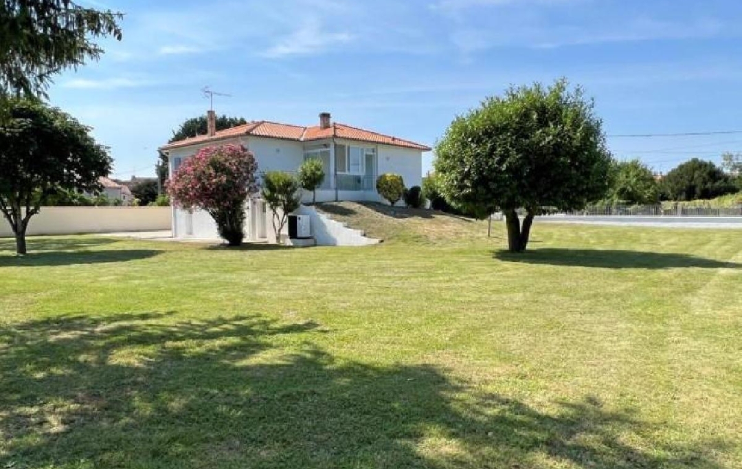 AGENCE TIC RUFFEC : Maison / Villa | AIGRE (16140) | 122 m2 | 244 680 € 