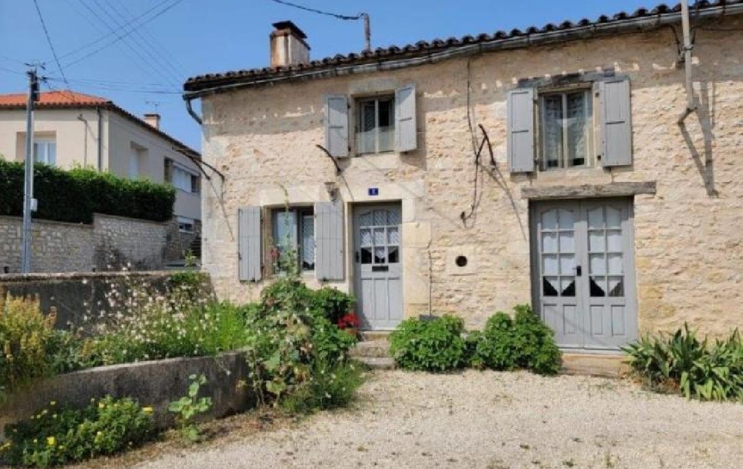 AGENCE TIC RUFFEC : Maison / Villa | CIVRAY (86400) | 79 m2 | 85 600 € 