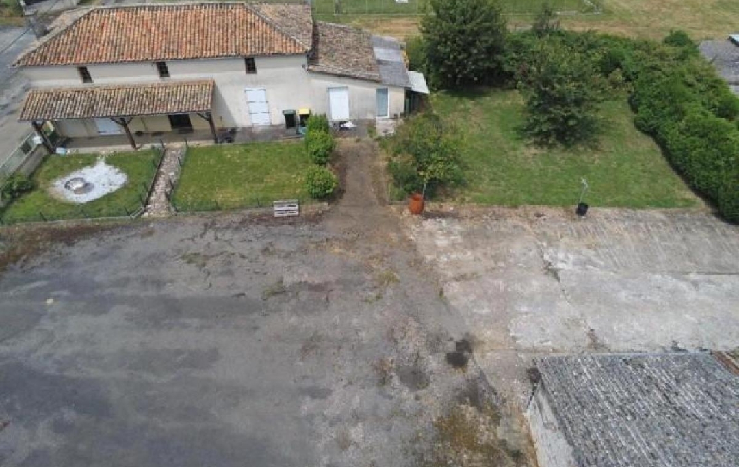 AGENCE TIC RUFFEC : House | VILLEFAGNAN (16240) | 113 m2 | 141 240 € 