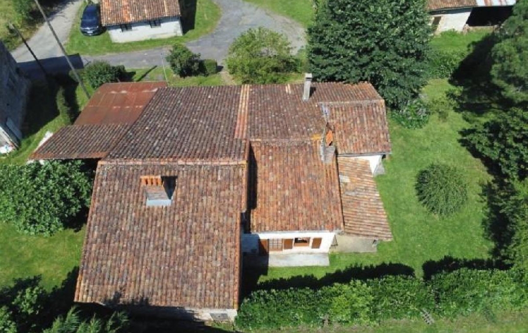 AGENCE TIC RUFFEC : Maison / Villa | CHAMPAGNE-MOUTON (16350) | 84 m2 | 112 350 € 