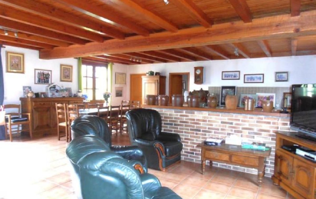 AGENCE TIC RUFFEC : Maison / Villa | VERTEUIL-SUR-CHARENTE (16510) | 220 m2 | 326 300 € 