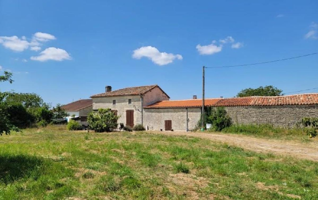 AGENCE TIC RUFFEC : Maison / Villa | VILLEFAGNAN (16240) | 141 m2 | 153 700 € 