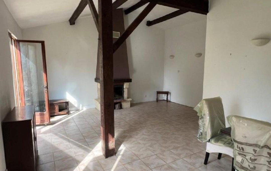 AGENCE TIC RUFFEC : Maison / Villa | NANTEUIL-EN-VALLEE (16700) | 93 m2 | 70 000 € 