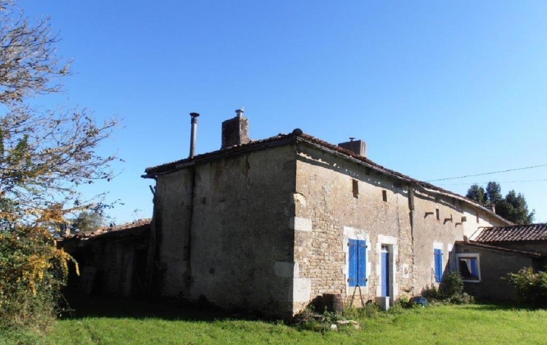 AGENCE TIC RUFFEC : Maison / Villa | SAUZE-VAUSSAIS (79190) | 160 m2 | 39 000 € 