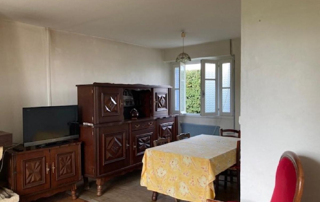 AGENCE TIC RUFFEC : Maison / Villa | SAUZE-VAUSSAIS (79190) | 69 m2 | 91 400 € 