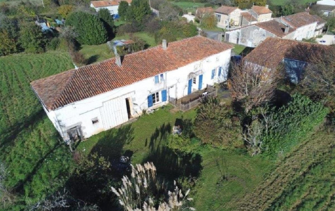 AGENCE TIC RUFFEC : Maison / Villa | NANTEUIL-EN-VALLEE (16700) | 175 m2 | 127 500 € 