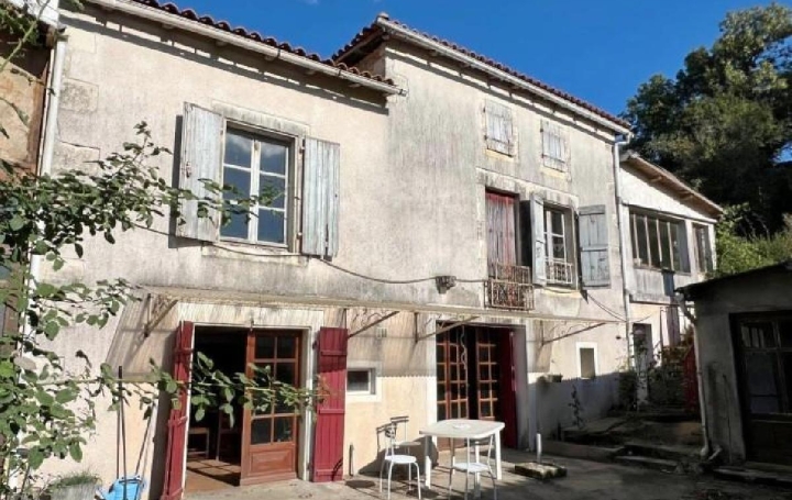 Maison   VERTEUIL-SUR-CHARENTE  120 m2 101 650 € 