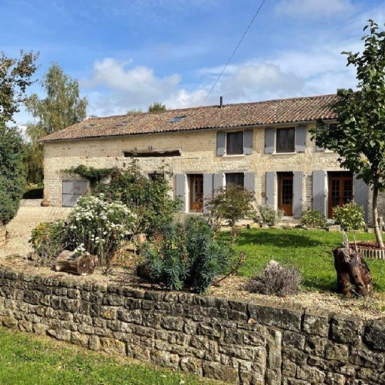AGENCE TIC RUFFEC : Maison / Villa | SAUZE-VAUSSAIS (79190) | 305.00m2 | 449 950 € AGENCE TIC RUFFEC : Maison / Villa | SAUZE-VAUSSAIS (79190) | 305.00m2 | 449 950 €